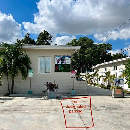 Stunning Little Havana Suites Close To Airport, Calle Ocho, Brickell, Wynwood And The Beaches - Free Parking 迈阿密 外观 照片