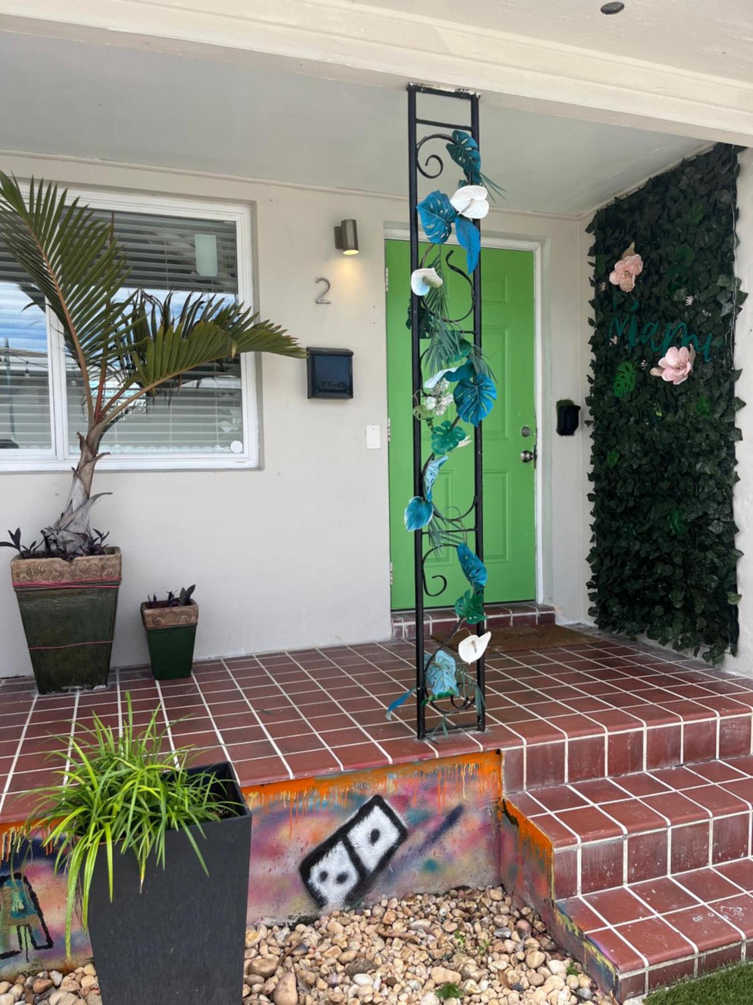 Stunning Little Havana Suites Close To Airport, Calle Ocho, Brickell, Wynwood And The Beaches - Free Parking 迈阿密 外观 照片