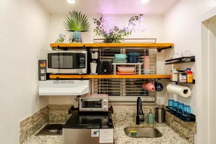 Stunning Little Havana Suites Close To Airport, Calle Ocho, Brickell, Wynwood And The Beaches - Free Parking 迈阿密 外观 照片