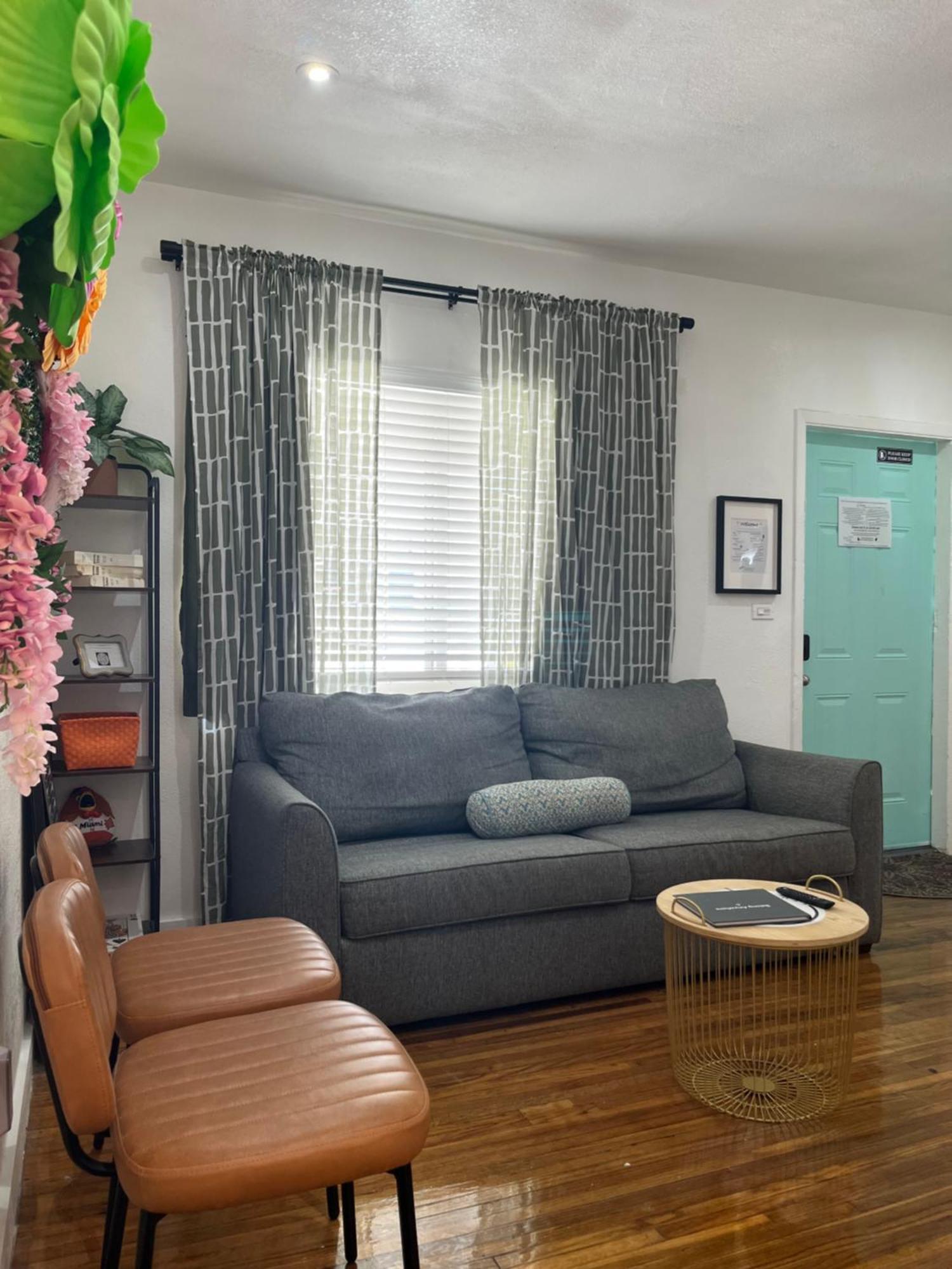 Stunning Little Havana Suites Close To Airport, Calle Ocho, Brickell, Wynwood And The Beaches - Free Parking 迈阿密 外观 照片